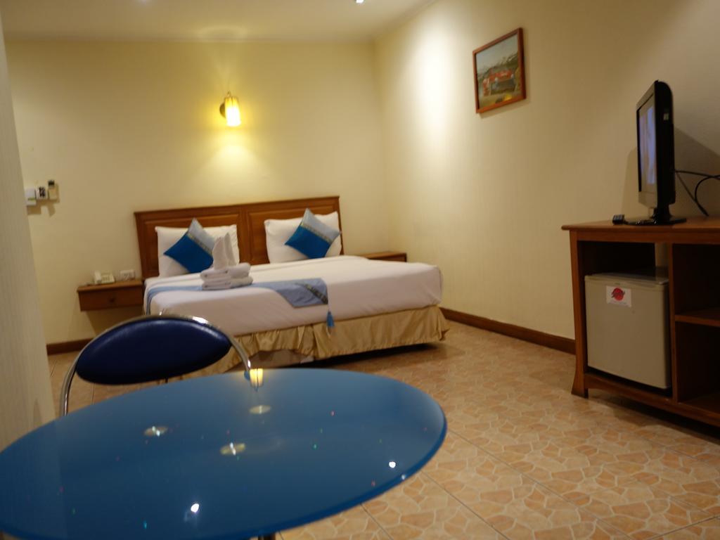 Secrets Hotel Pattaya Buitenkant foto