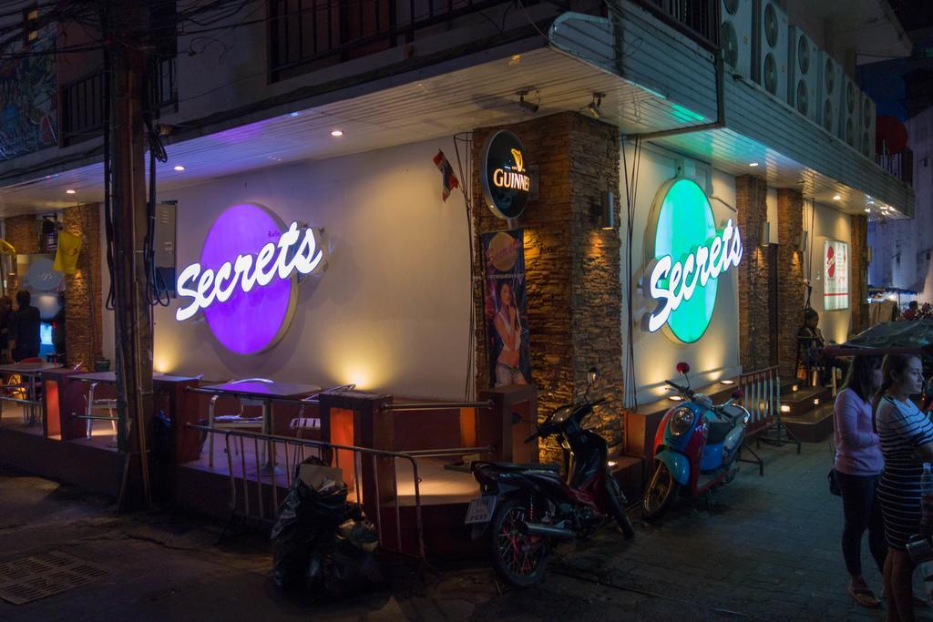 Secrets Hotel Pattaya Buitenkant foto