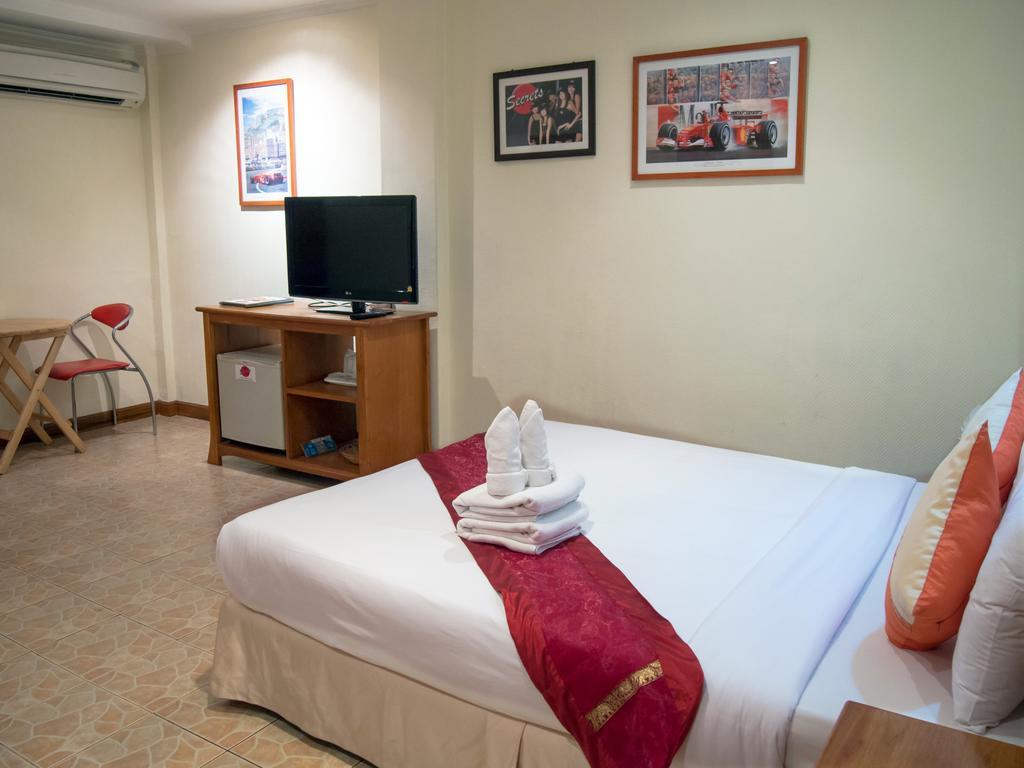 Secrets Hotel Pattaya Buitenkant foto